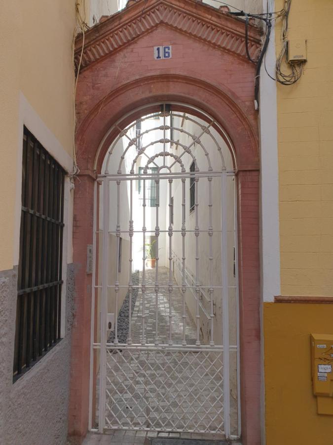 Apartamento Corral Del Rey 16 Seville Exterior photo
